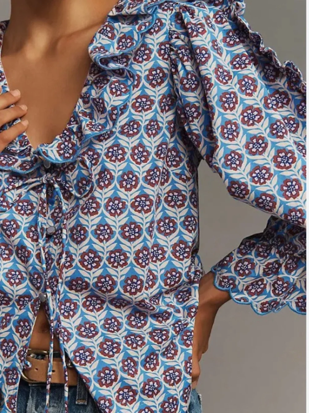 Maeve Scallop V-Neck Blouse - Small